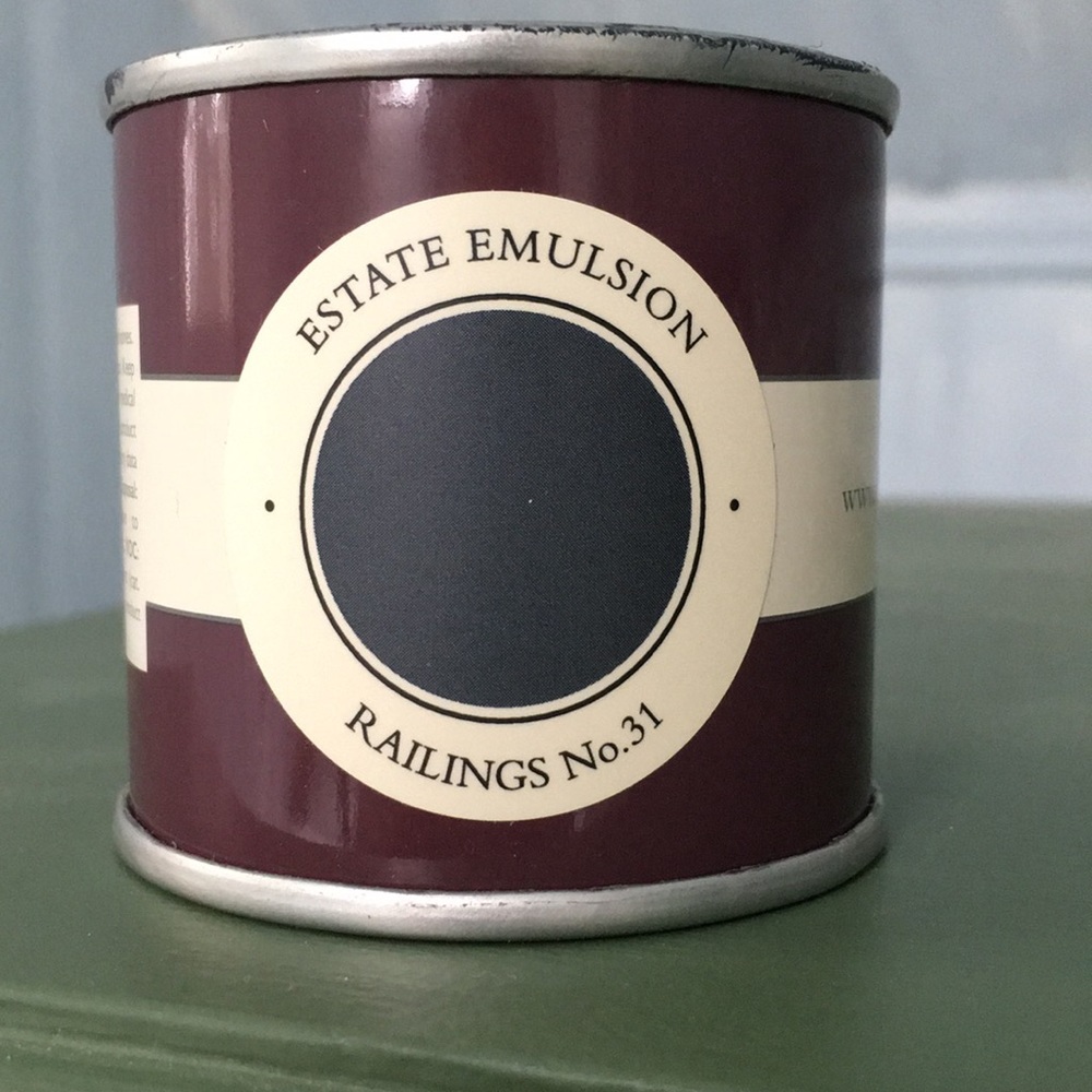 Farrow and Ball 100 ml sample pot Railings